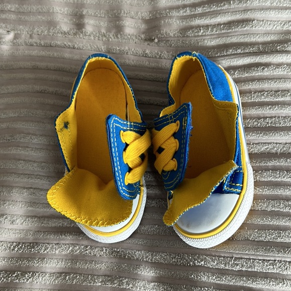 Mothercare size 4 blue and yellow shoes - Picture 4 of 4